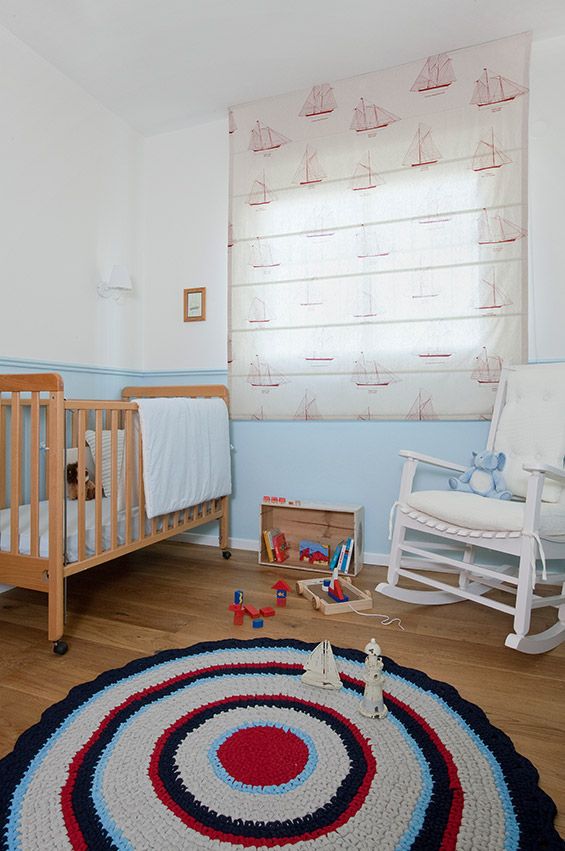 חדר ילדים עם שטיח